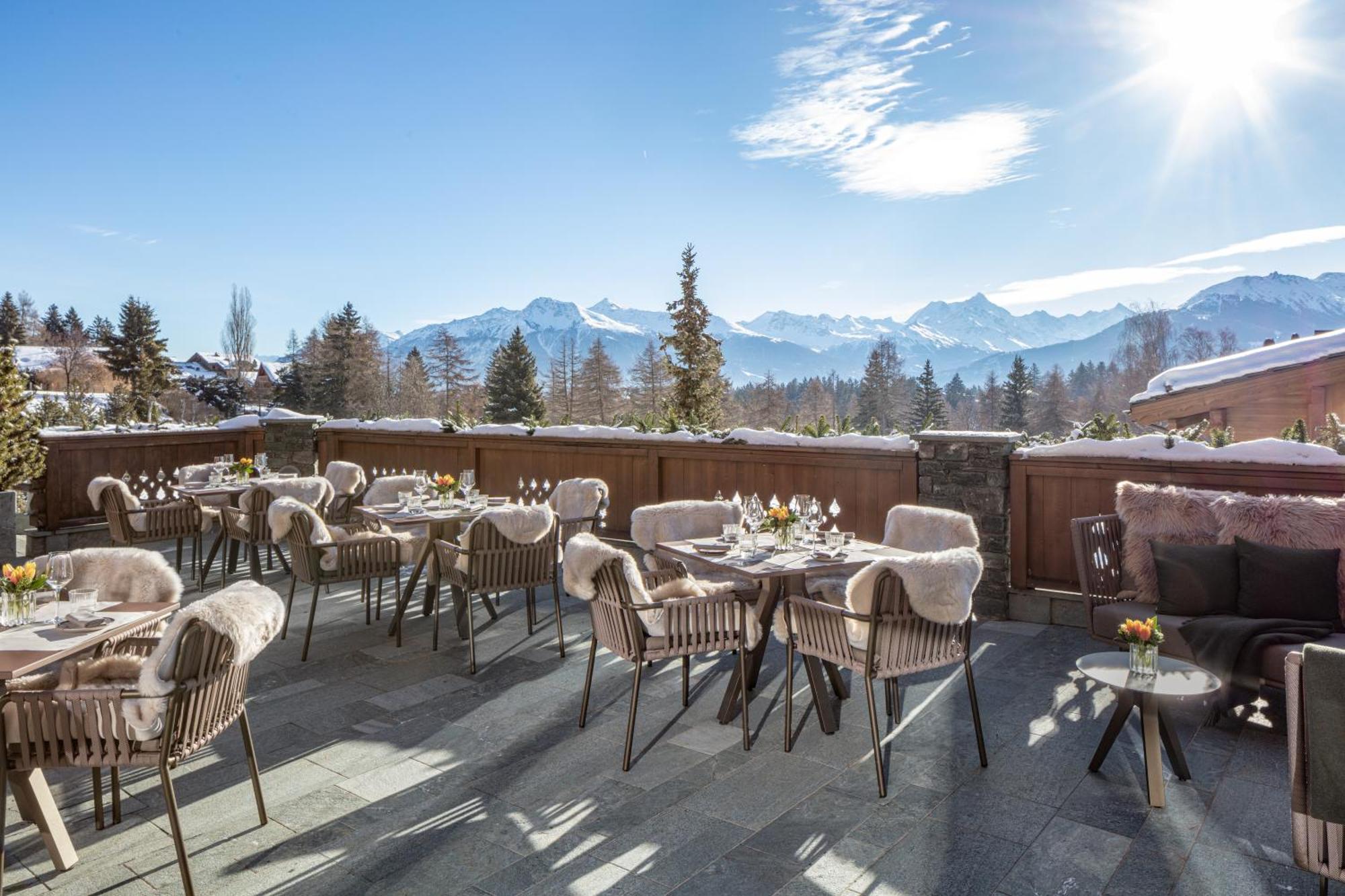 Guarda Golf Hotel & Residences Crans-Montana Exterior foto